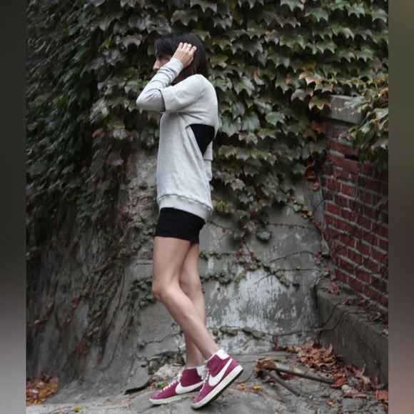 Travis Taddeo Flashback Sweater, size Small - Picture 2 of 13